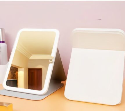 Rechargeable mini mirror